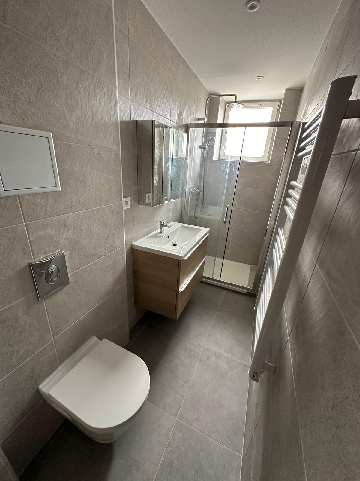 Appartement T3 rénové — 73 m2 - Image 3