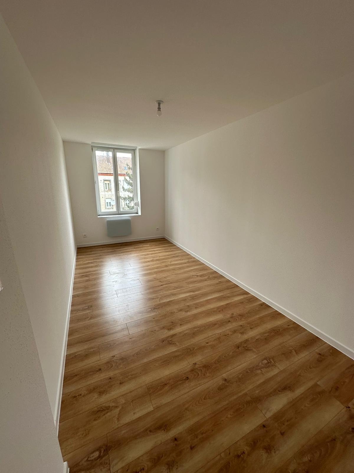 Appartement T3 rénové — 73 m2 - Image 5