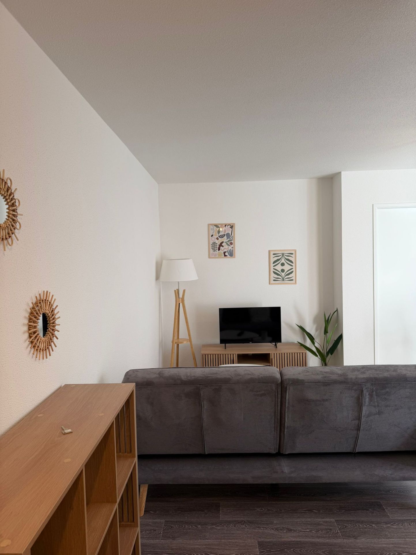 Appartement 2 pièces meublé   Terrasse et Parking - Image 2