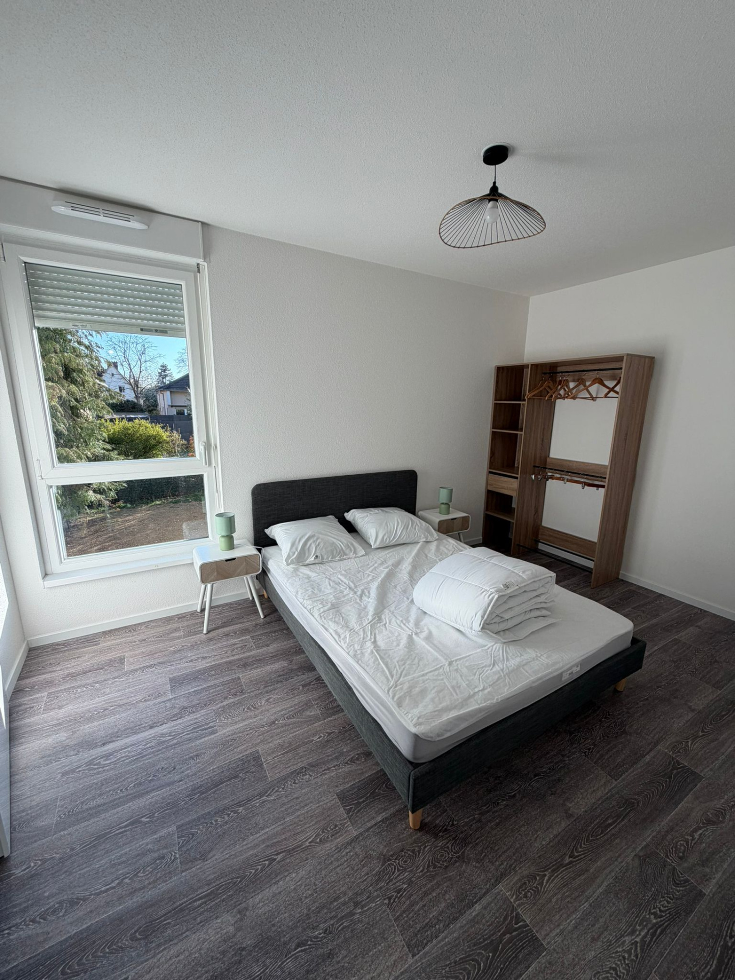 Appartement 2 pièces meublé   Terrasse et Parking - Image 4