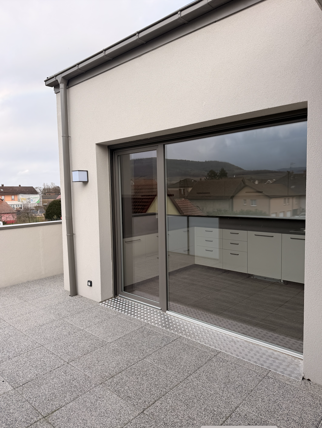 T4 en ATTIQUE a ISSENHEIM - Image 3