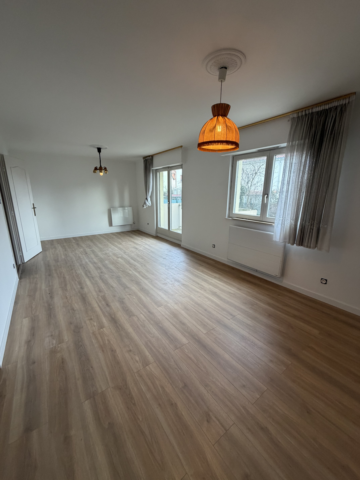 Appartement T3/4 lumineux avec balcon - Image 2