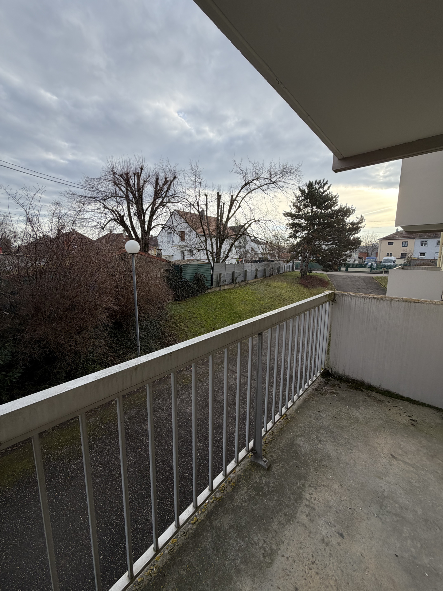 Appartement T3/4 lumineux avec balcon - Image 4