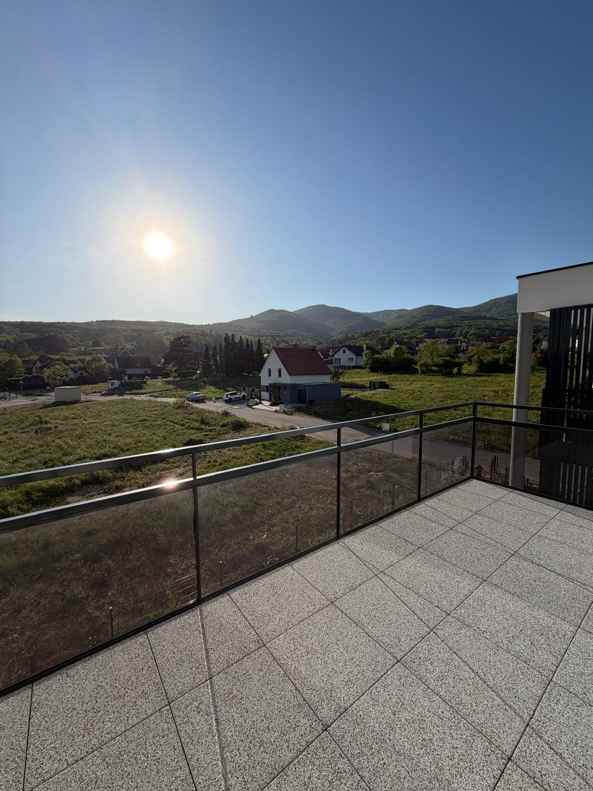 À LOUER   Superbe T2 neuf avec terrasse et garage - Image 5