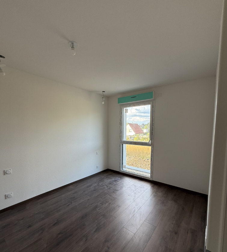 T3 avec terrasse LANDSER - Image 5