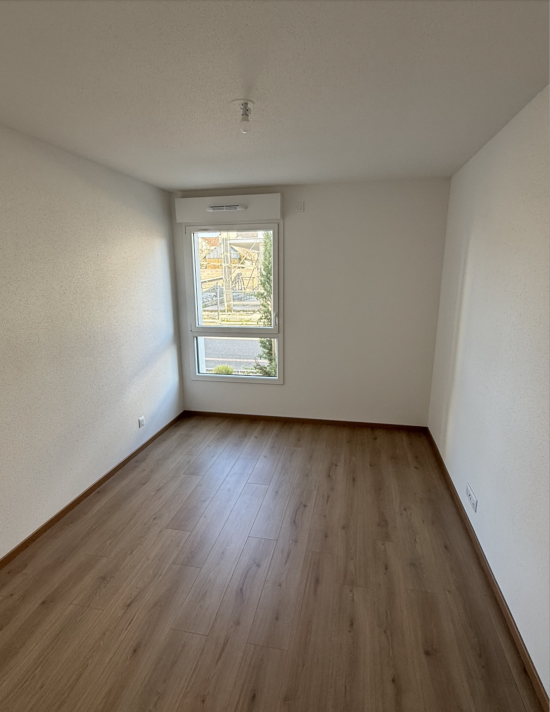 T3 en rez-de-jardin avec terrasse   Secteur frontalier Kembs - Image 4