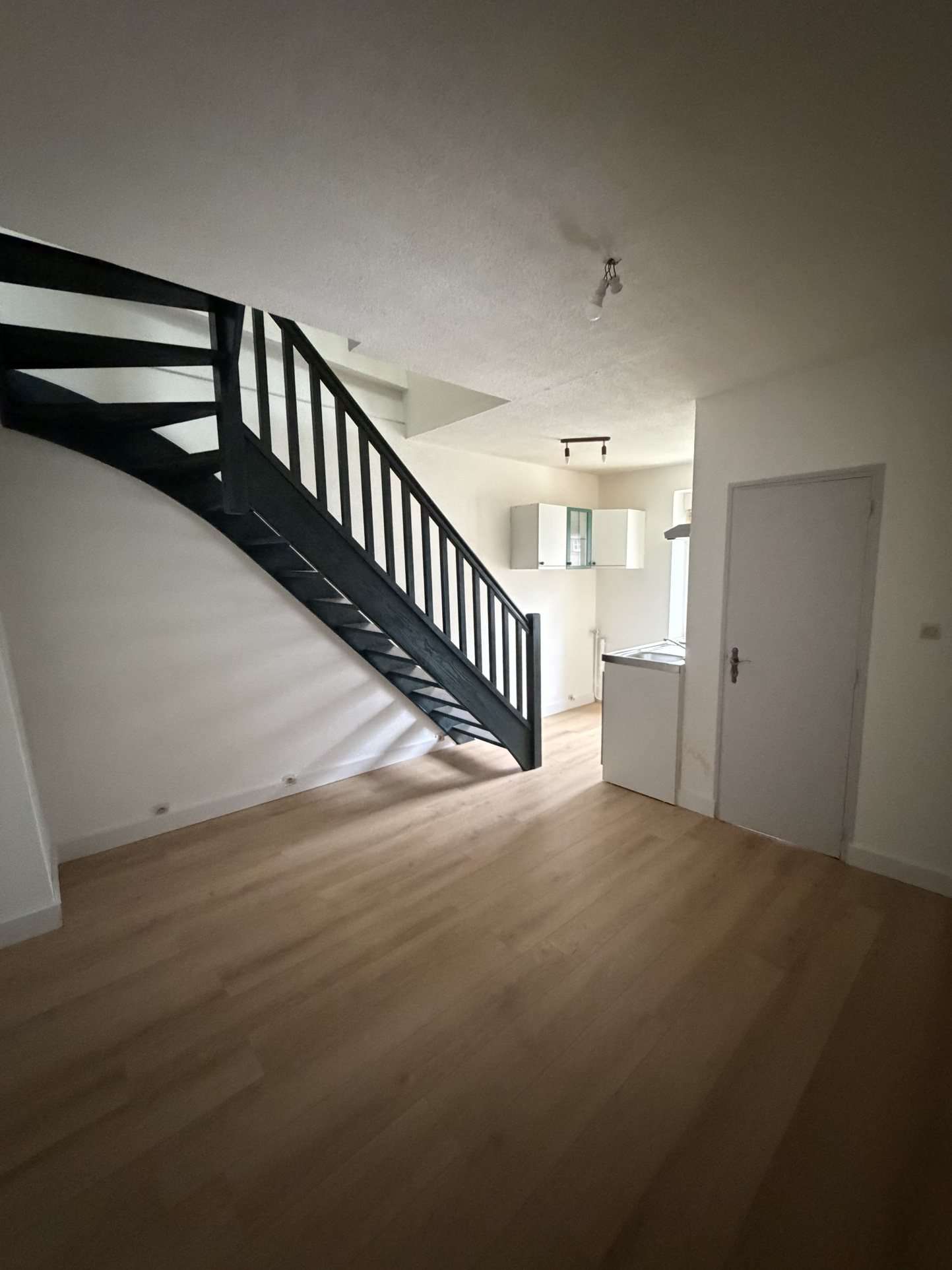 DUPLEX 2 PIÈCES   30 m2   MULHOUSE CENTRE - Image 10