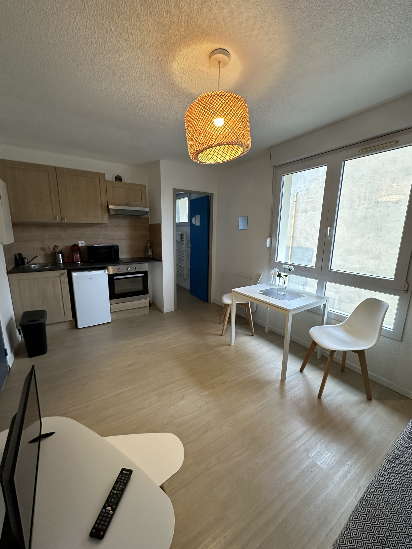Studio / F1 7 rue Lucelle MULHOUSE - Image 1