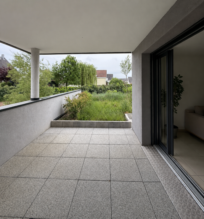 Superbe T2 en rez-de-jardin Résidence récente (2022) Terrasse, garage et parking - Image 6