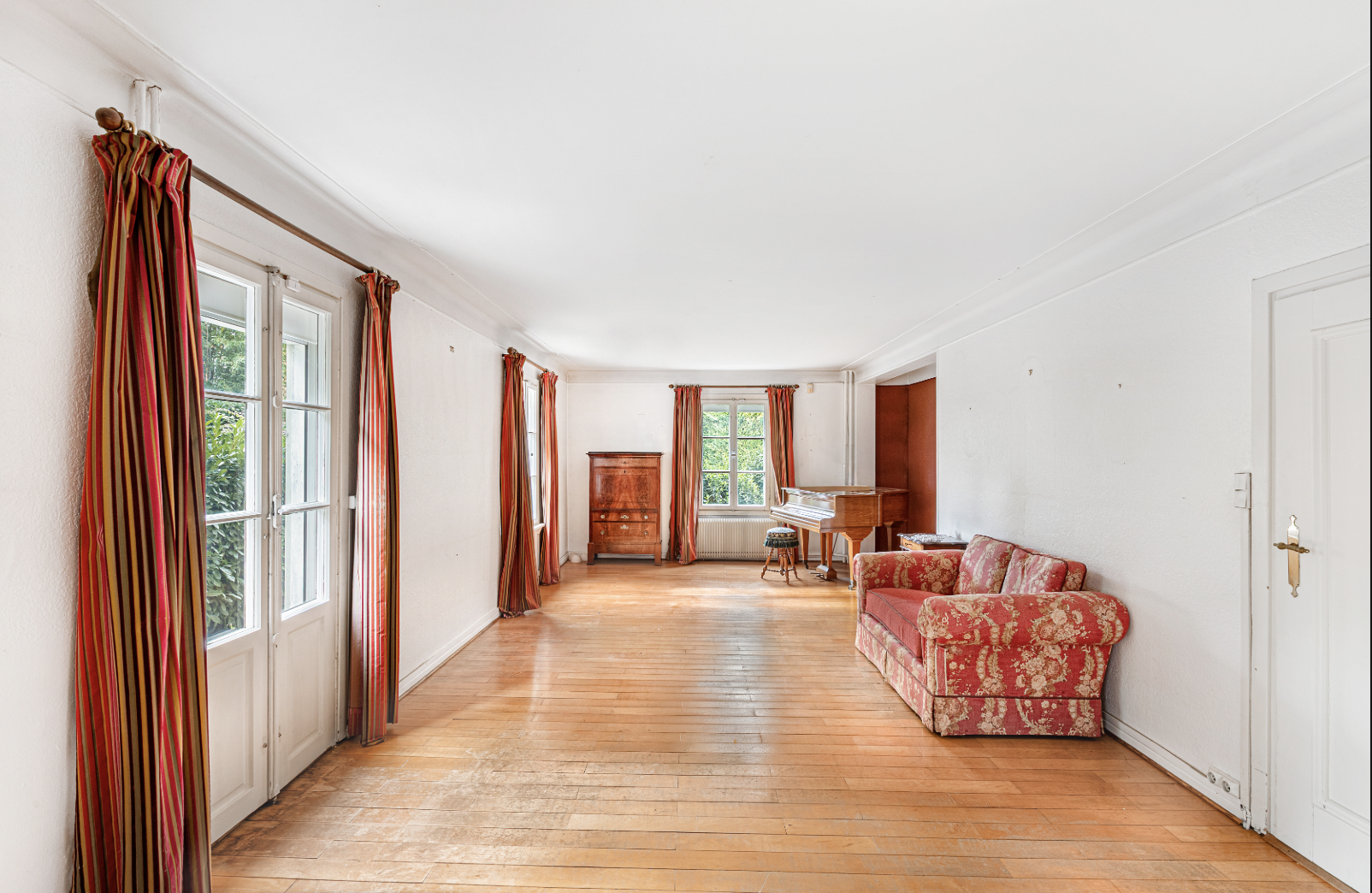 MULHOUSE REBBERG | MAISON DE CARACTÈRE AVEC PISCINE SUR PLUS DE 10 ARES - Image 3