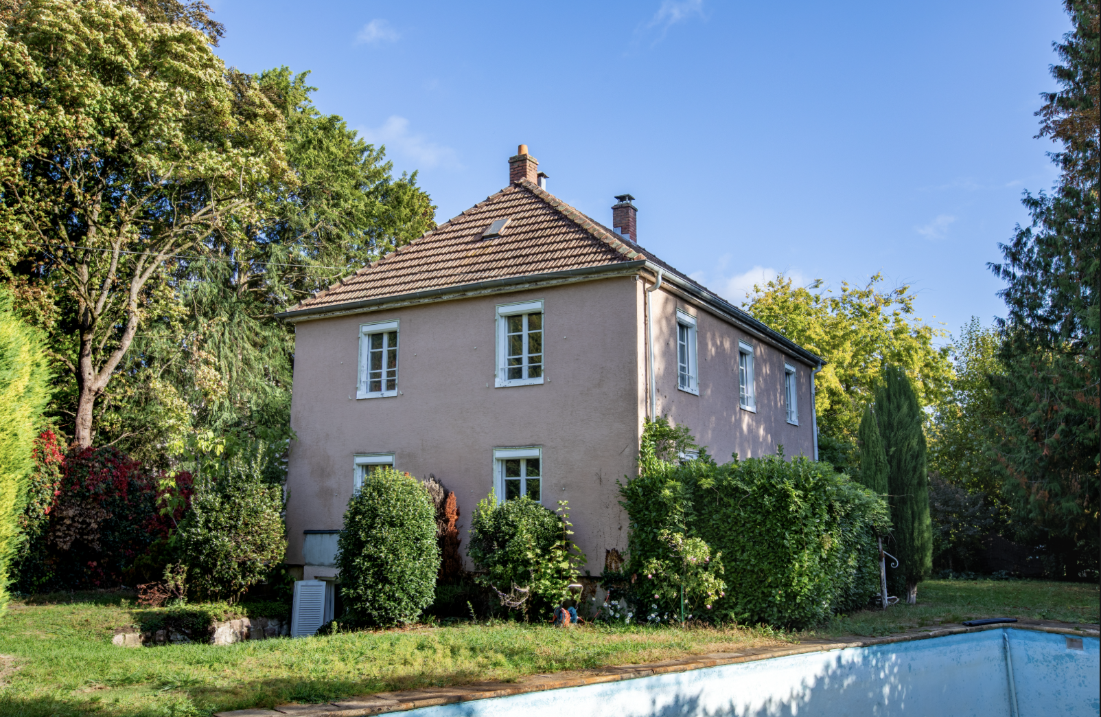 MULHOUSE REBBERG | MAISON DE CARACTÈRE AVEC PISCINE SUR PLUS DE 10 ARES - Image 2