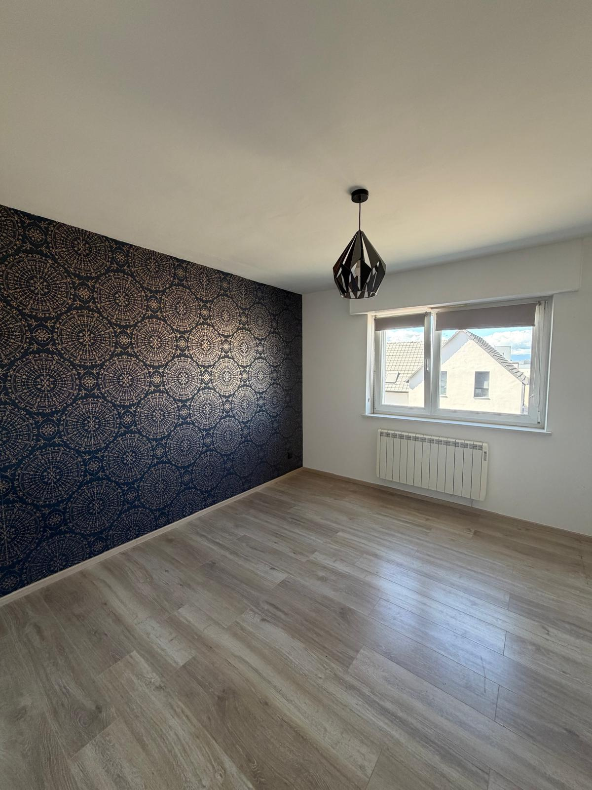 Bel appartement 3 pièces de 90 m2 avec balcon et garage - Image 5
