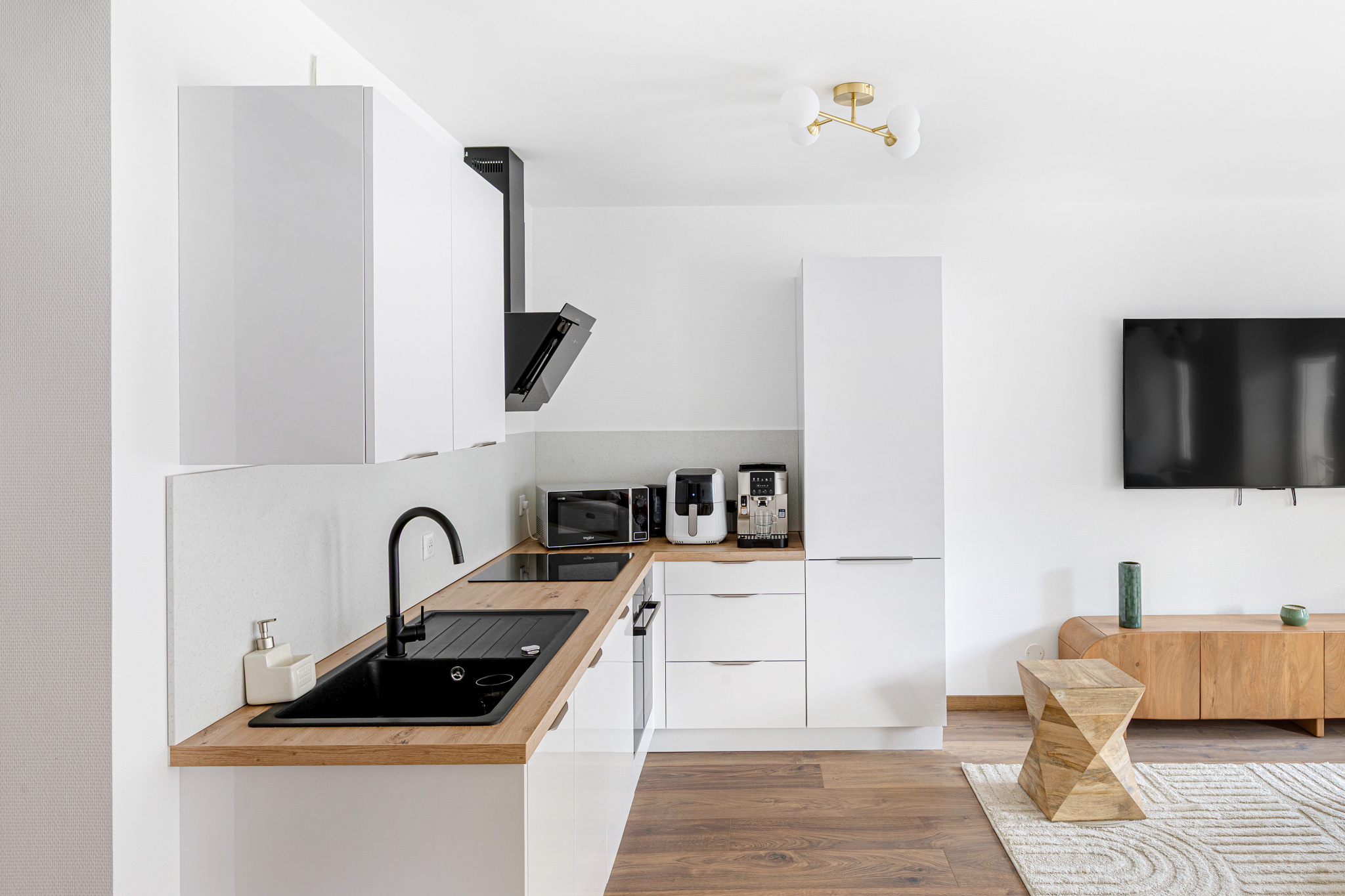 LOT DE 2 APPARTEMENTS RÉNOVÉS À NEUF  -  CENTRE VILLE D'ALTKIRCH - Image 3
