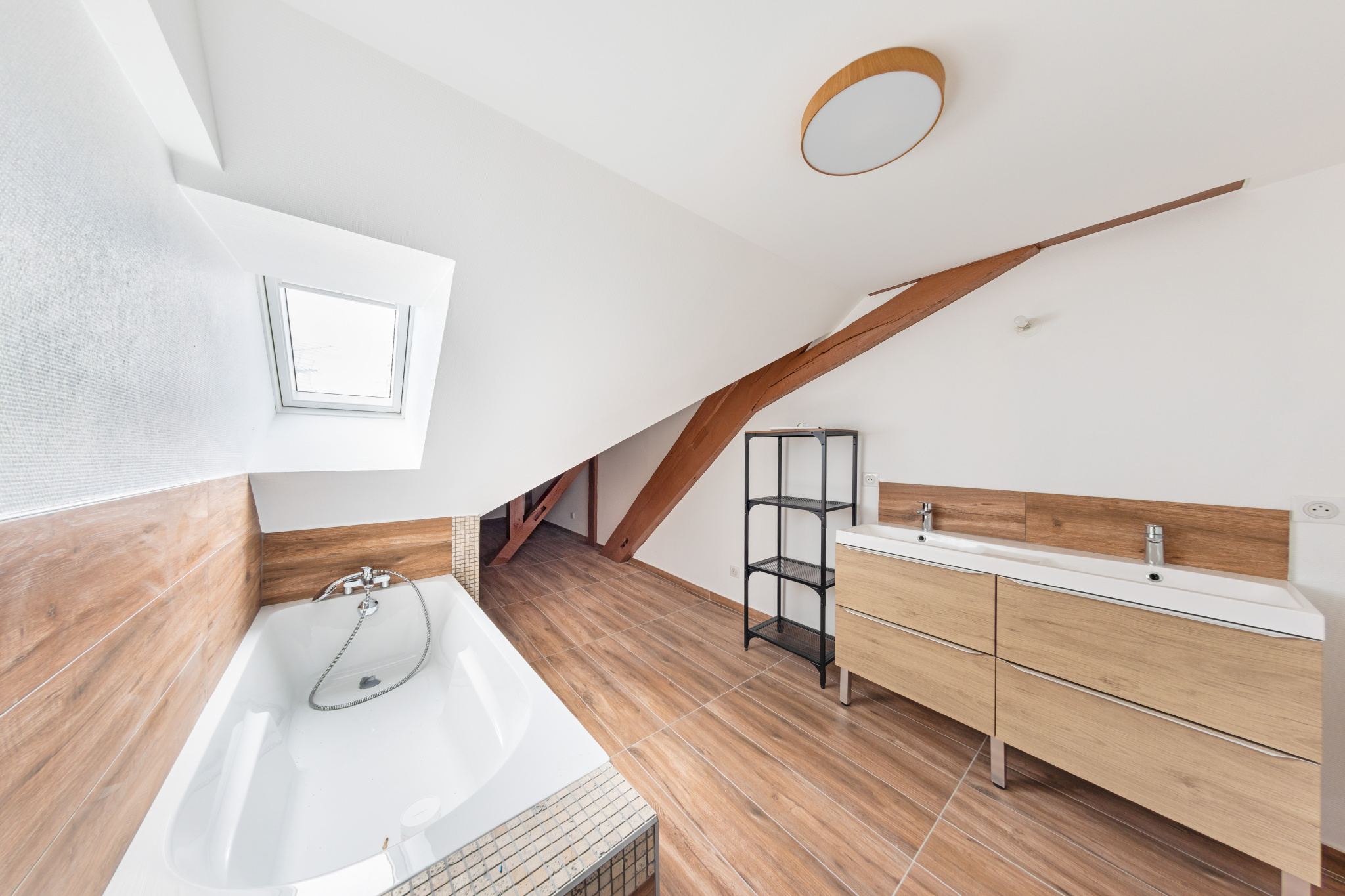 LOT DE 2 APPARTEMENTS RÉNOVÉS À NEUF  -  CENTRE VILLE D'ALTKIRCH - Image 10