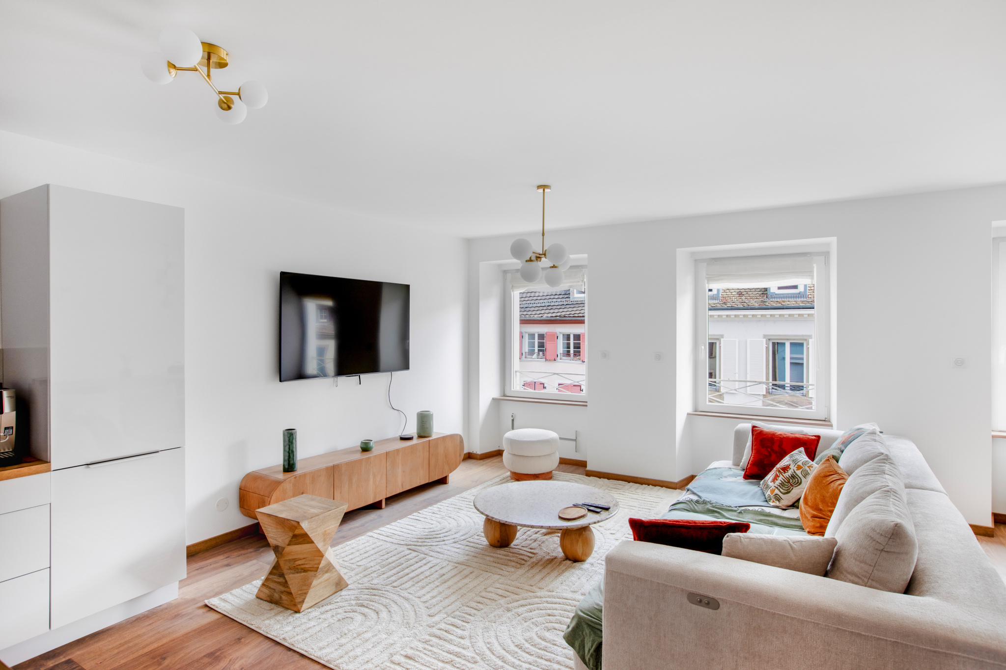 LOT DE 2 APPARTEMENTS RÉNOVÉS À NEUF  -  CENTRE VILLE D'ALTKIRCH - Image 2