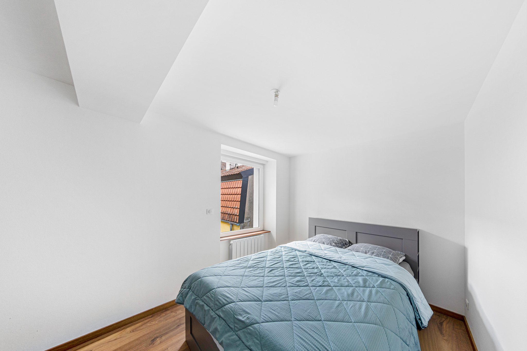 LOT DE 2 APPARTEMENTS RÉNOVÉS À NEUF  -  CENTRE VILLE D'ALTKIRCH - Image 9