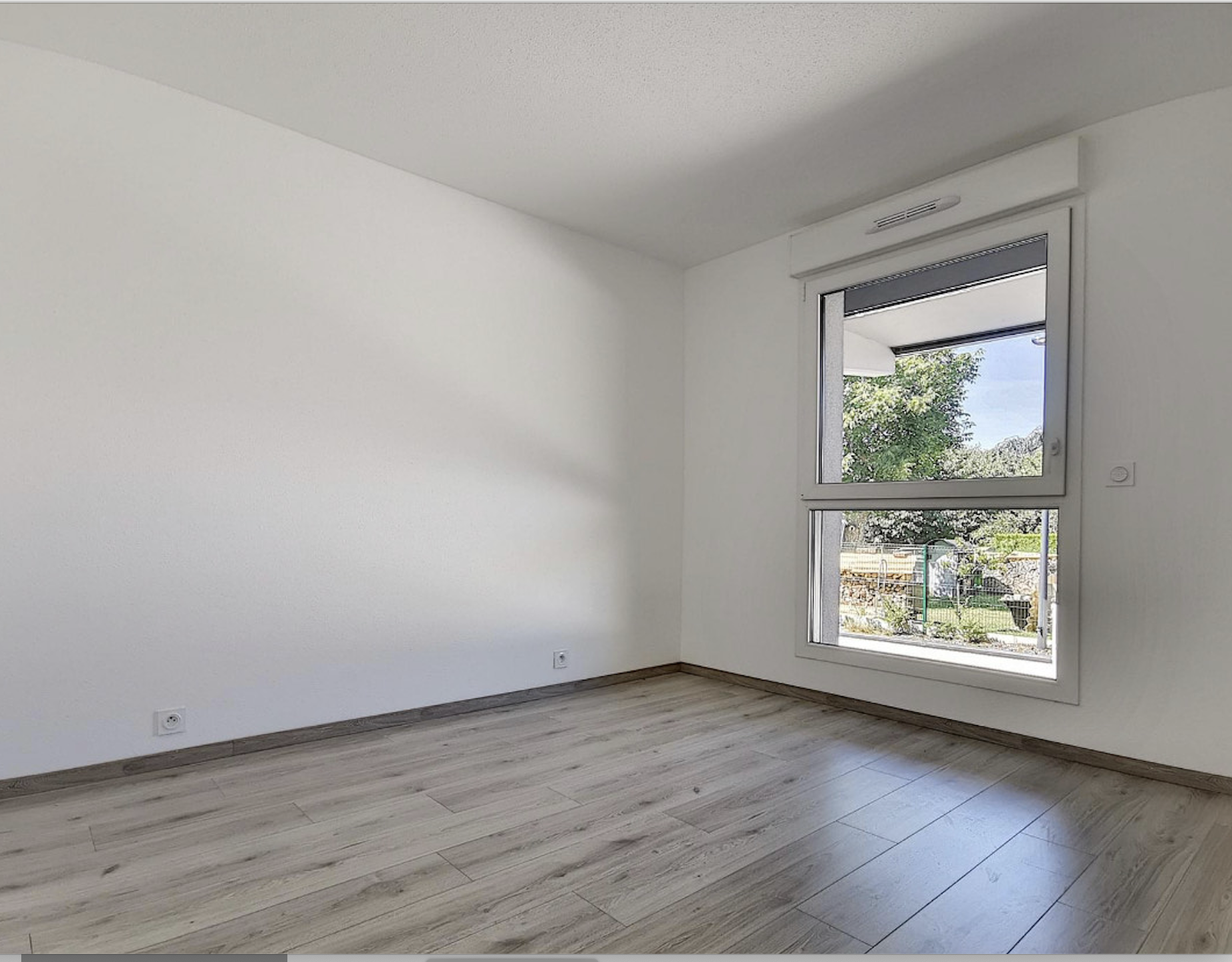 T3 SAINT LOUIS avec grande terrasse SUD - Image 4