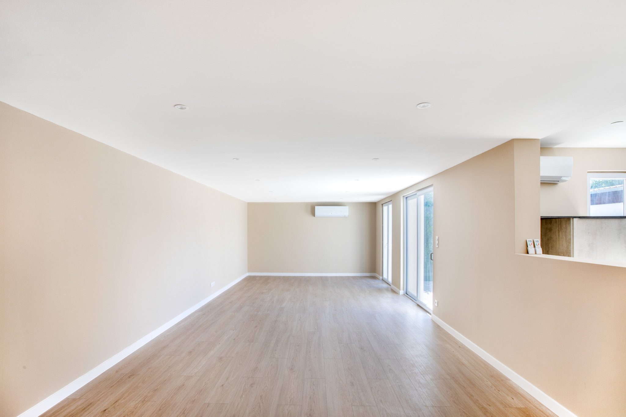 Plain pied 102m2 LANDSER avec terrasse et jardin - Image 11