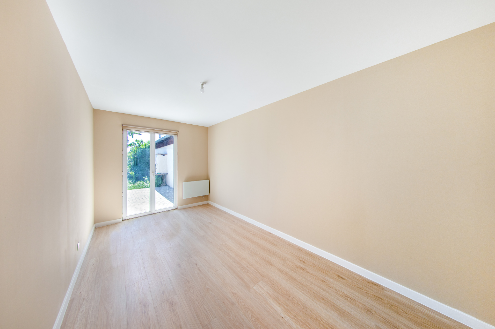 Plain pied 102m2 LANDSER avec terrasse et jardin - Image 12